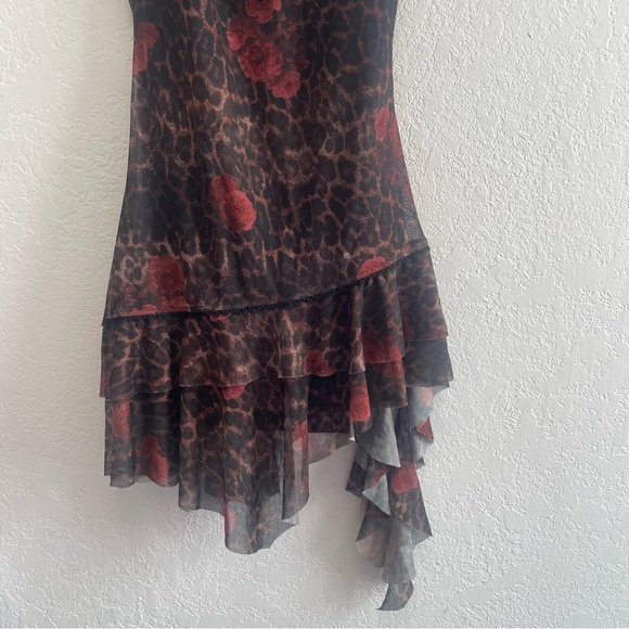 Urban Outfitters Kimchi Blue Rosebud Asymmetrical Mini Dress Size L NEW - Picture 3 of 10